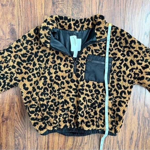 Full Tilt Faux Shearling Sherpa Cropped 1/4 Zip Leopard Pullover Popover NWT - Picture 10 of 11